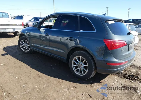 2010 Audi Q5 3.2 Premium z USA, uszkodzony, nr VIN WA1LKAFP4AA083150